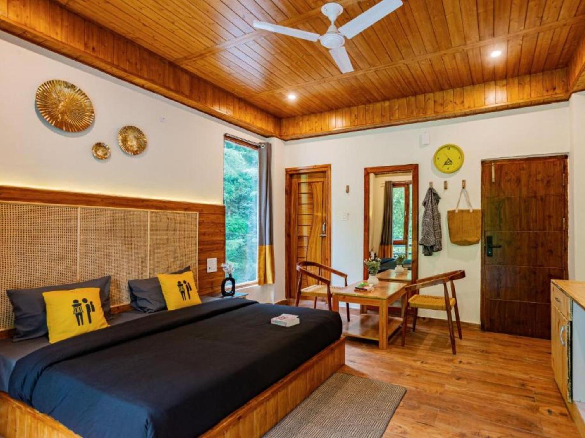 The Hosteller Kasol Room photo